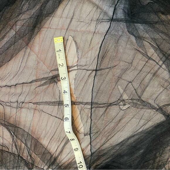 BADGLEY MISCHKA Black Pleated Tulle Chiffon Formal Gown - Picture 15 of 16